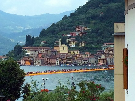 Immobilienmakler Fritz Osterried auf „The Floating Piers“ am Lago d’Iseo