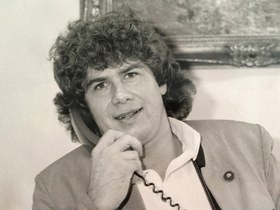 Immobilienmakler Osterried telefoniert 1984 in seinem Münchner Büro