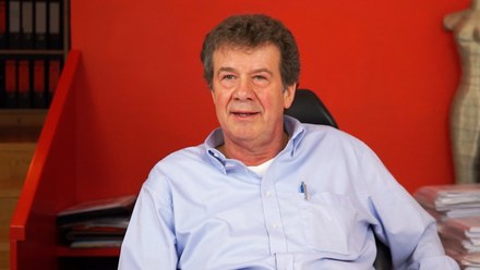 Fritz N. Osterried in seinem Münchner Büro – Vorschaubild des Imagefilms